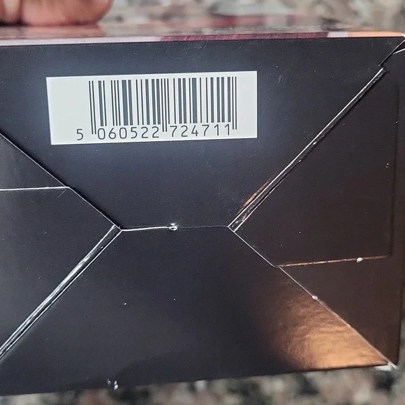 No Bleach London Vivid RED Hair Dye V66 NIB permanent vegan dye blends grays - Picture 8 of 8